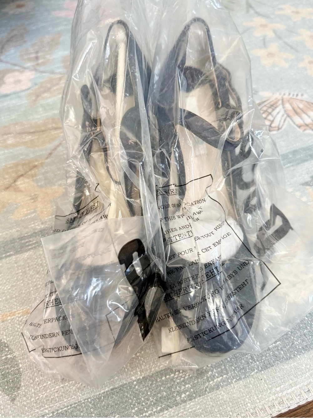 NWOT Boden Navy Mary Jane Block Heel Pump - Picture 7 of 7